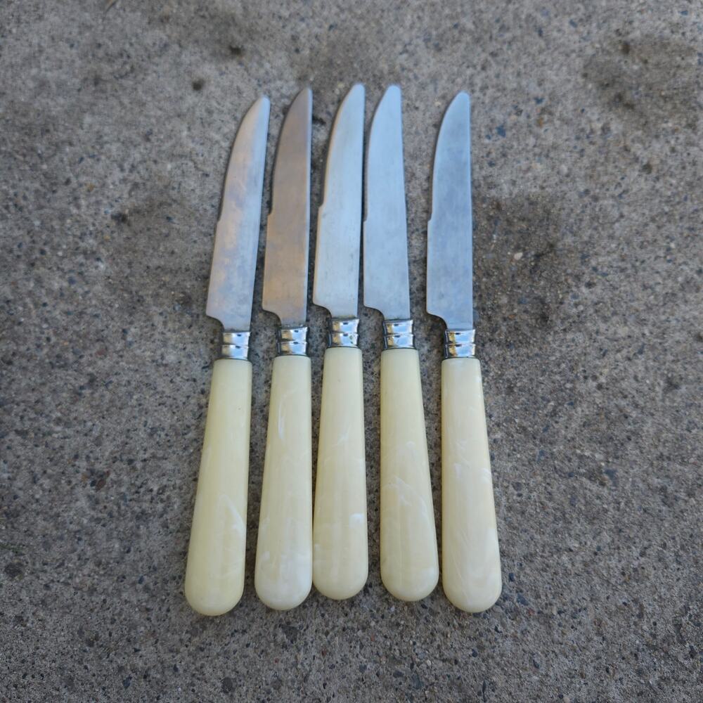 5 Pc Faux Mother Of Pearl Handle Dinner Steak Knives Stainless China Cream Lot